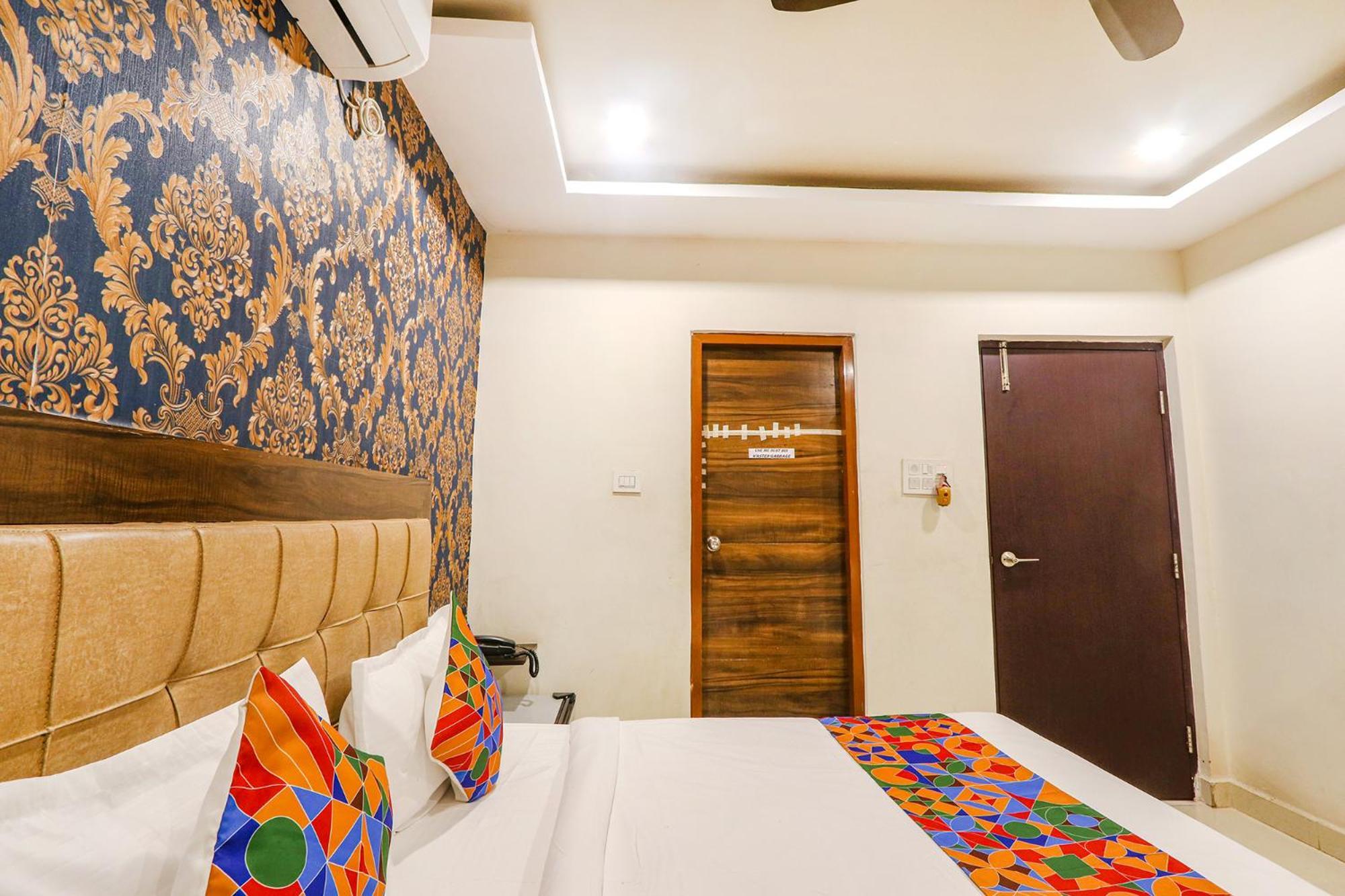 Fabhotel The Sunrise Inn - Nr Gayatri Vidya Parishad College Of Engineering วิสาขปัตนัม ภายนอก รูปภาพ